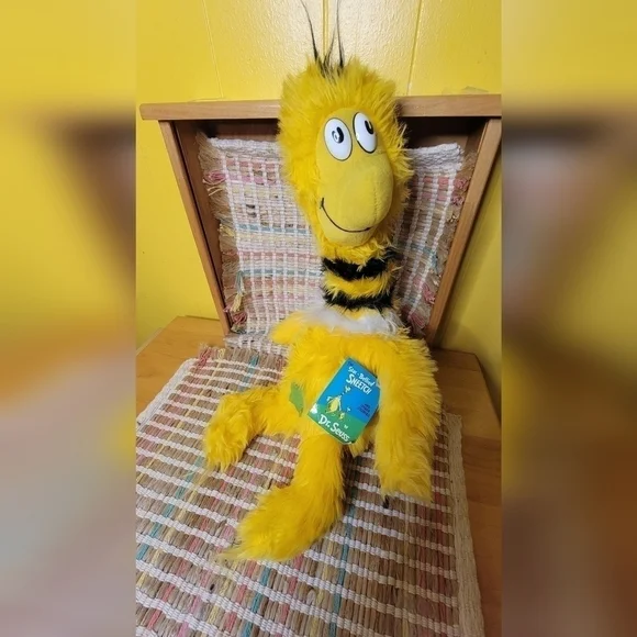 Doctor Suess Cat in the Hat.Star bell calico industries plus twenty six inch - Picture 1 of 16